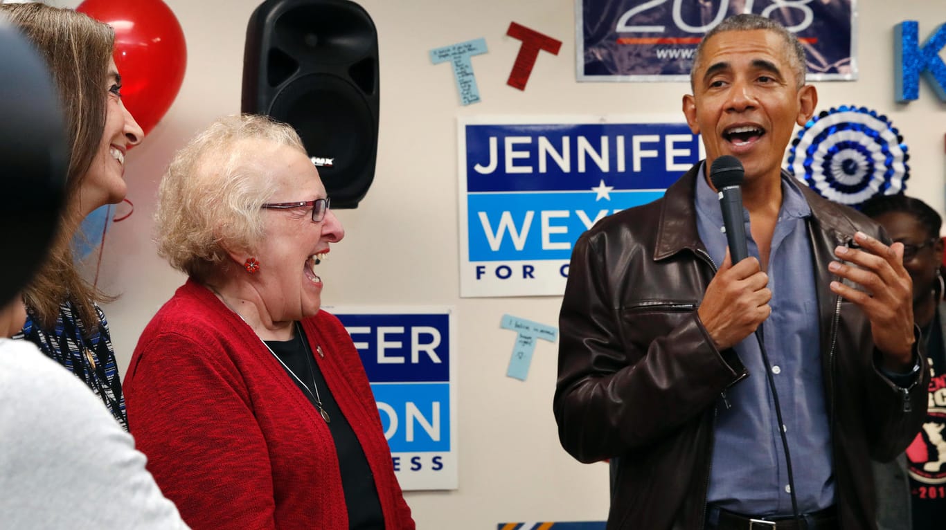 Barack Obama beim Besuch des Wahlkampfbüros von Jennifer Wexton in Virginia