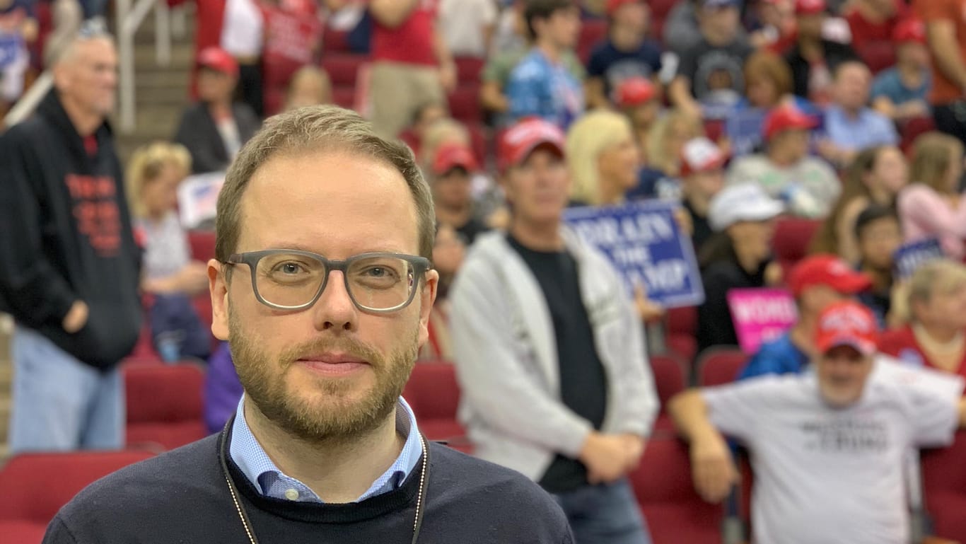 t-online.de-Korrespondent Fabian Reinbold unter Trump-Anhängern in Houston
