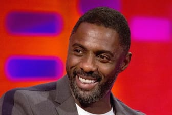 Überrascht und erfreut zugleich: Idris Elba wurde zum "Sexiest Man Alive" gekürt.