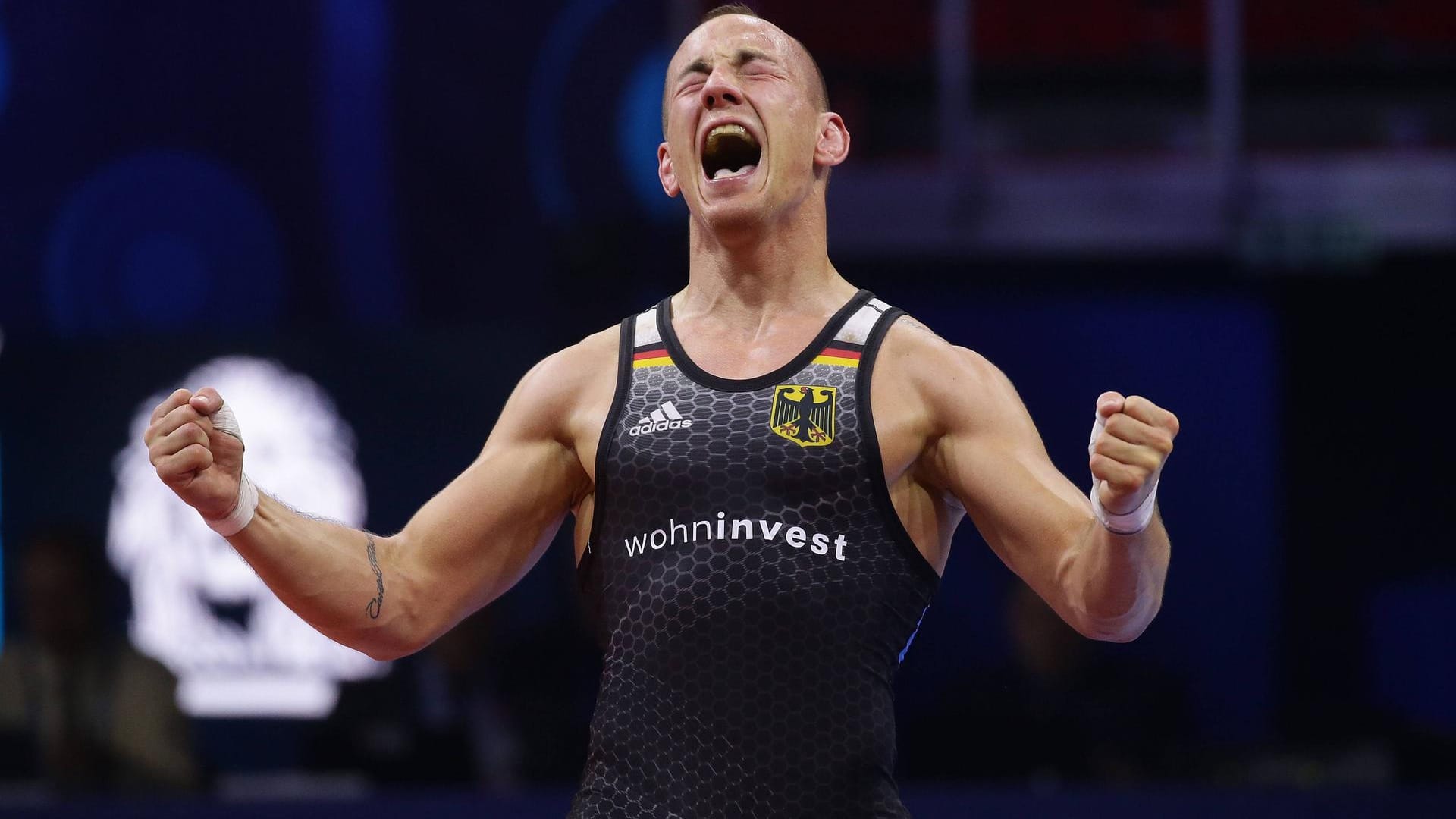 Pure Freude: Nach seinem Sieg im WM-Finale gegen den Ungarn Balint Korpasi ließ Frank Stäbler seinen Emotionen freien Lauf.