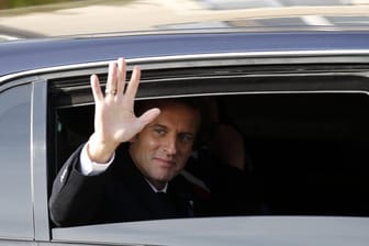 Frankreichs Präsident Emmanuel Macron ist möglicherweise einem Anschlag entgangen.