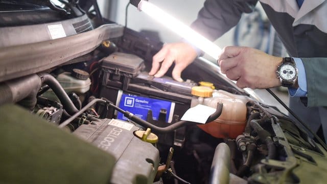 Alles okay oder nicht? Die Gewinner und Verlierer der von den Tüv-Prüfern untersuchten Autos bei der Hauptuntersuchung fasst der jetzt erschienene Tüv-Report 2019 zusammen. Alles okay oder nicht? Die Gewinner und Verlierer der von den Tüv-Prüfern untersuchten Autos bei der Hauptuntersuchung fasst der jetzt erschienene Tüv-Report 2019 zusammen.