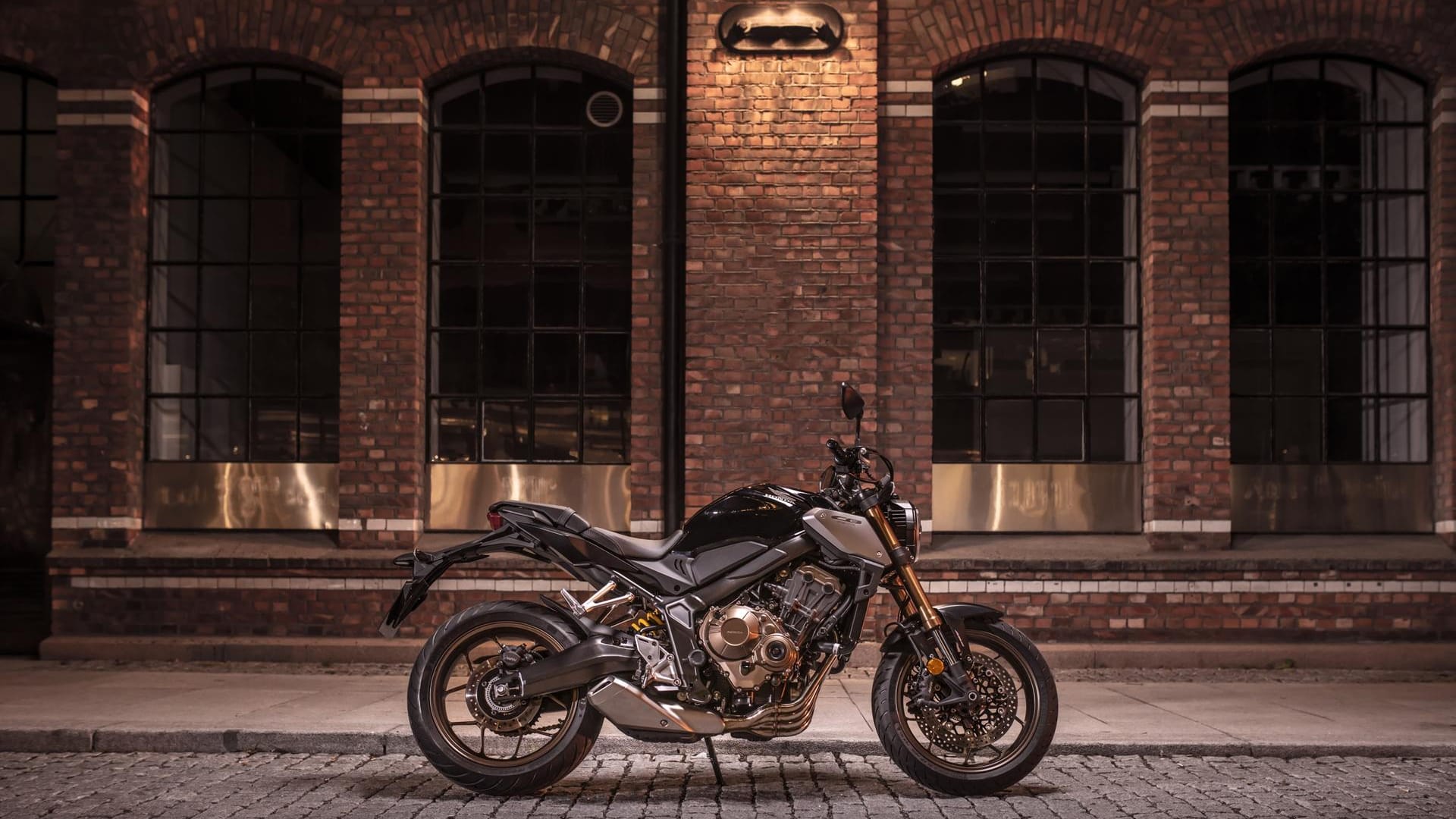 Honda CB650R: attraktive Ergänzung der "Neo Sports Café"-Baureihe.