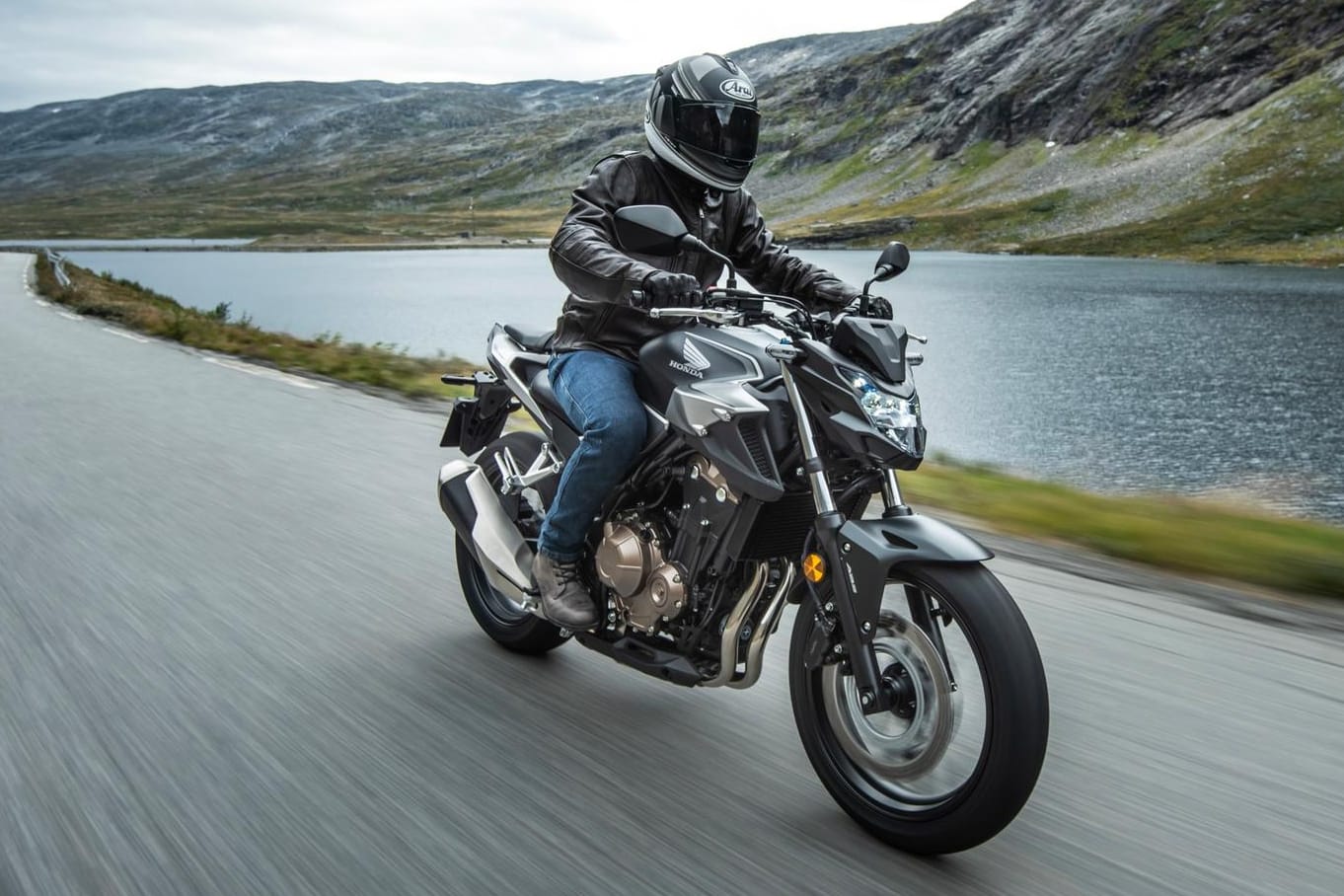 Leichter, stärker, schlauer: Auf der EICMA zeigen die Motorradhersteller ihre neuen Modelle, darunter auch Honda mit seiner 500er-Baureihe.