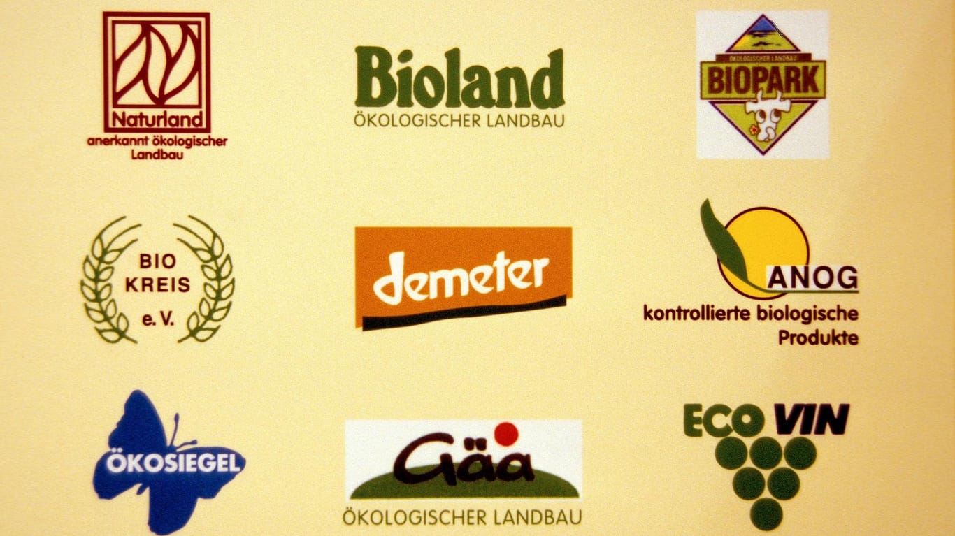 Demeter, Bioland, Naturland: Label der Anbauverbände des ökologischen Landbaus.