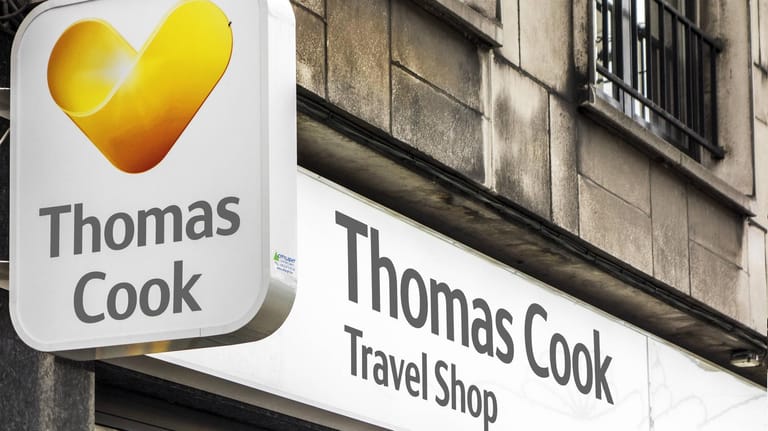 Thomas Cook Reisebüro: Der Tourismuskonzern möchte Gebühren für das Ausdrucken von Reiseunterlagen verlangen.