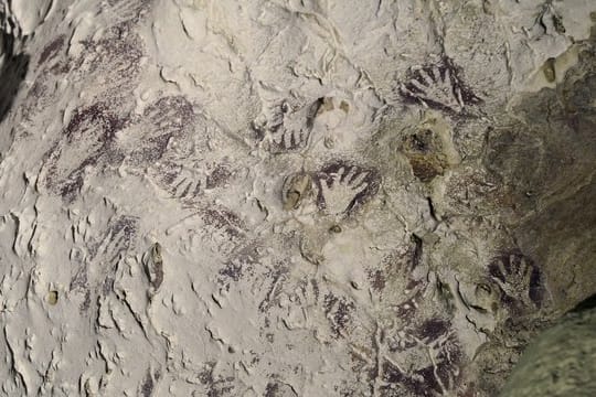 Die Bilder auf diesem Stein sollen rund 20.