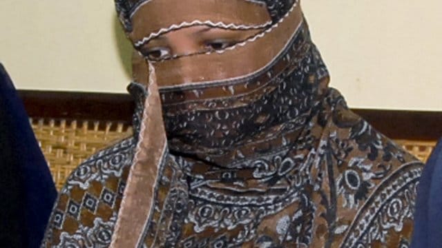 Die pakistanische Christin, Asia Bibi, bei ihrer Anhörung in einem Gefängnis in Sheikhupura. Die pakistanische Christin, Asia Bibi, bei ihrer Anhörung in einem Gefängnis in Sheikhupura.