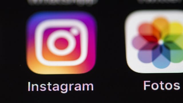 iOS- und Android-Nutzer können es so einstellen, dass Instagram-Inhalte auch im Standard-Bilderordner gespeichert werden.