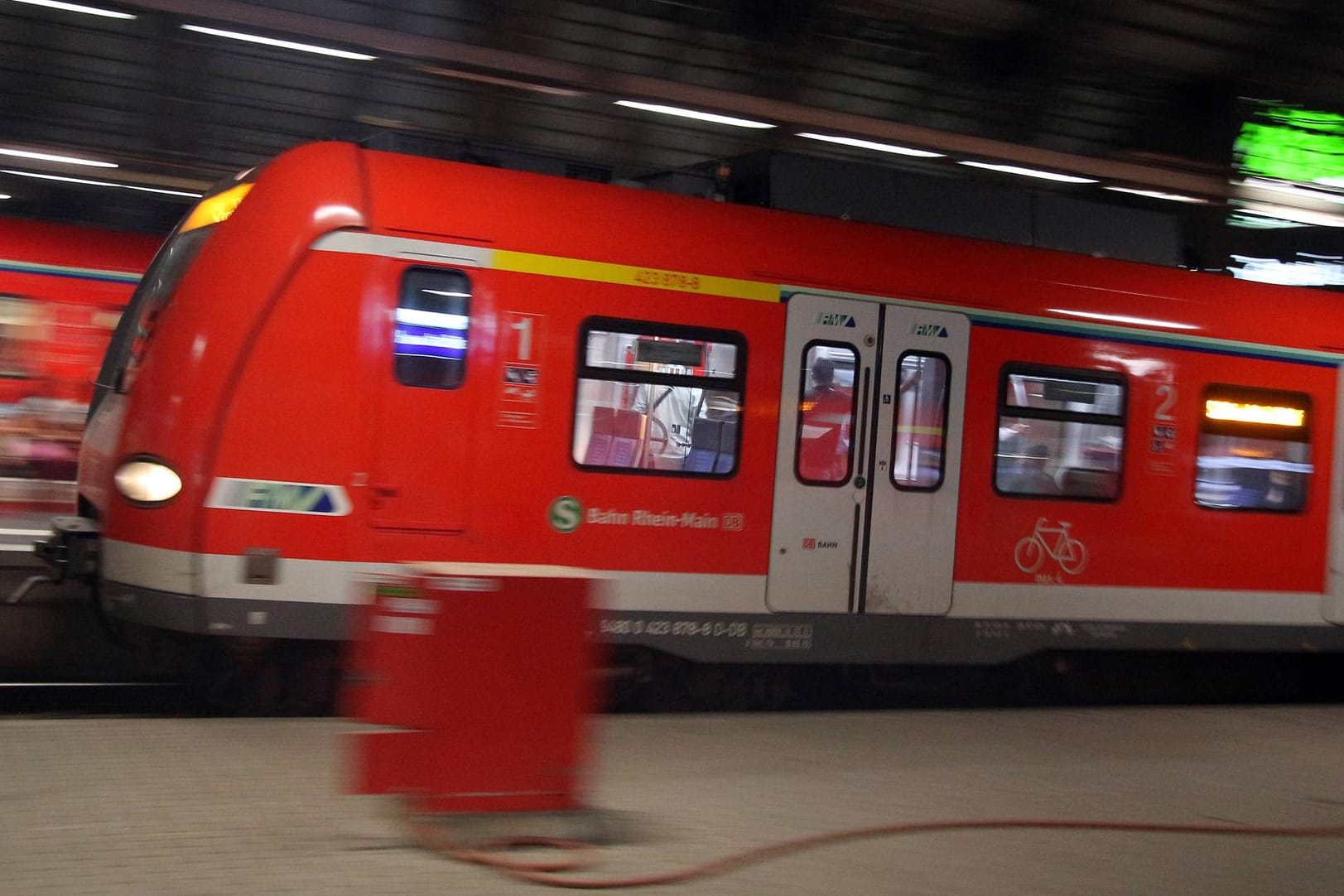 Der Frankfurter S-Bahn-Tunnel: Hier legten sich vier Personen zur Ruhe. (Archivbild)