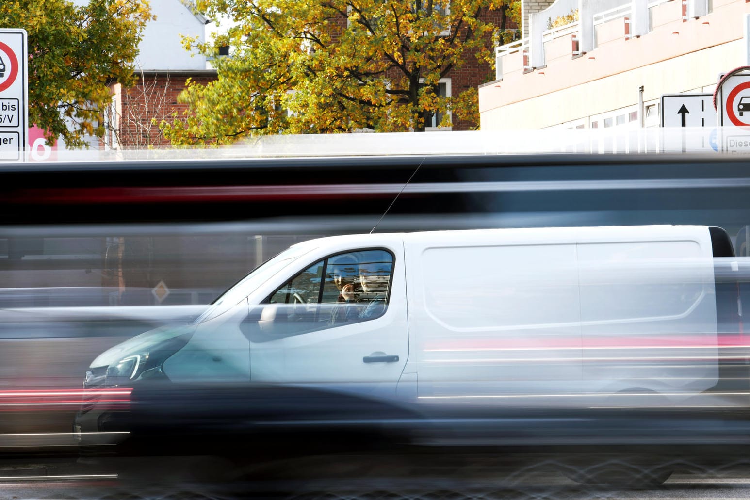 Fahrverbotsschild für Dieselfahrzeuge in Hamburg: Auch in Köln und Bonn verhängte ein Gericht jetzt Fahrverbote.