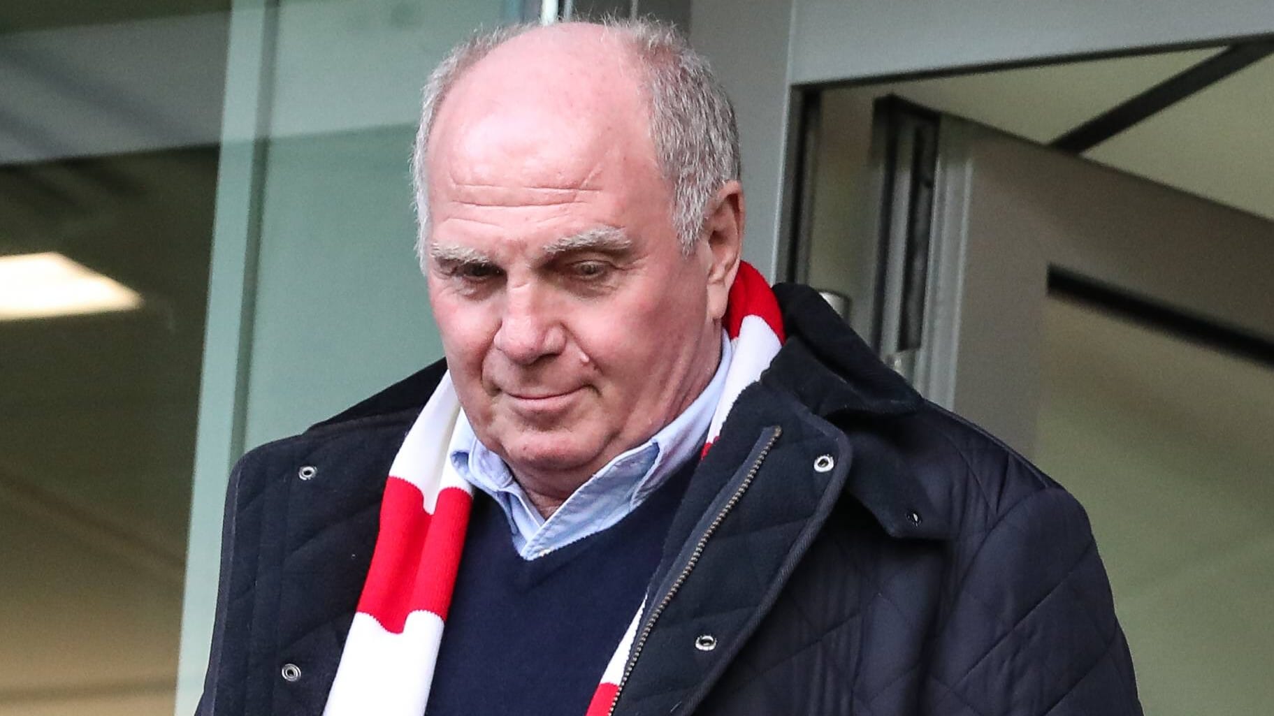 Präsident Uli Hoeneß wechselte 1970 als Spieler zum FC Bayern und ist seither in verschiedensten Funktionen für den FCB tätig.