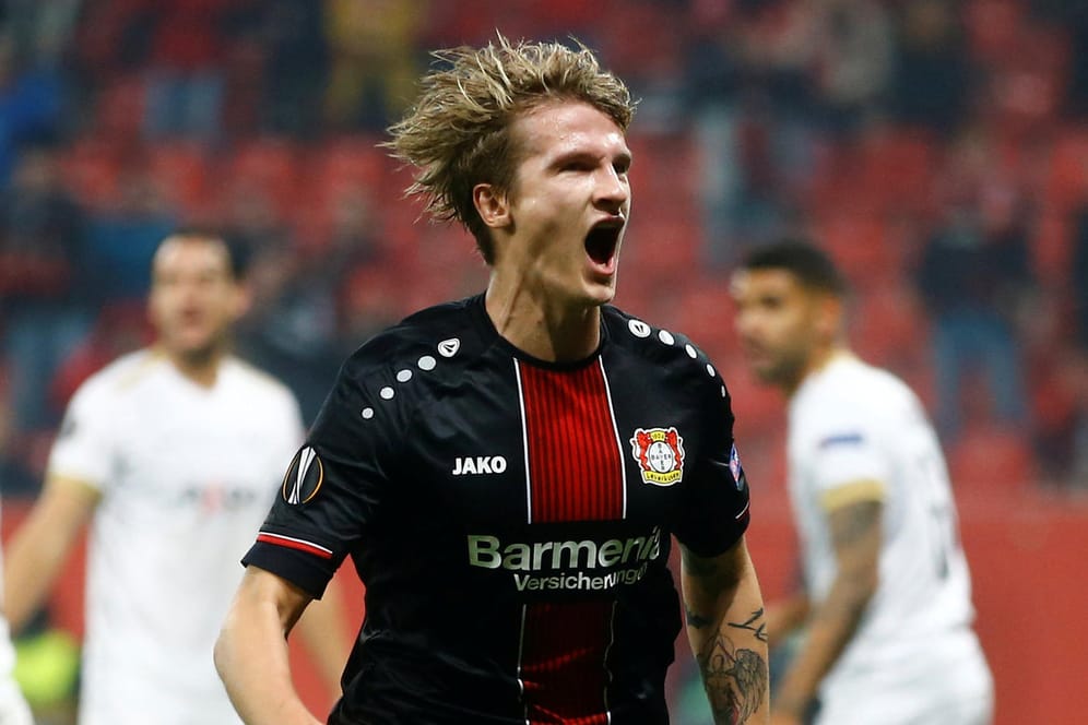 Tin Jedvaj bejubelt seinen Führungstreffer.