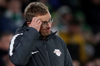Stinksauer: Leipzigs Trainer Ralf Rangnick ärgerte sich zutiefst über die Niederlage in Glasgow.