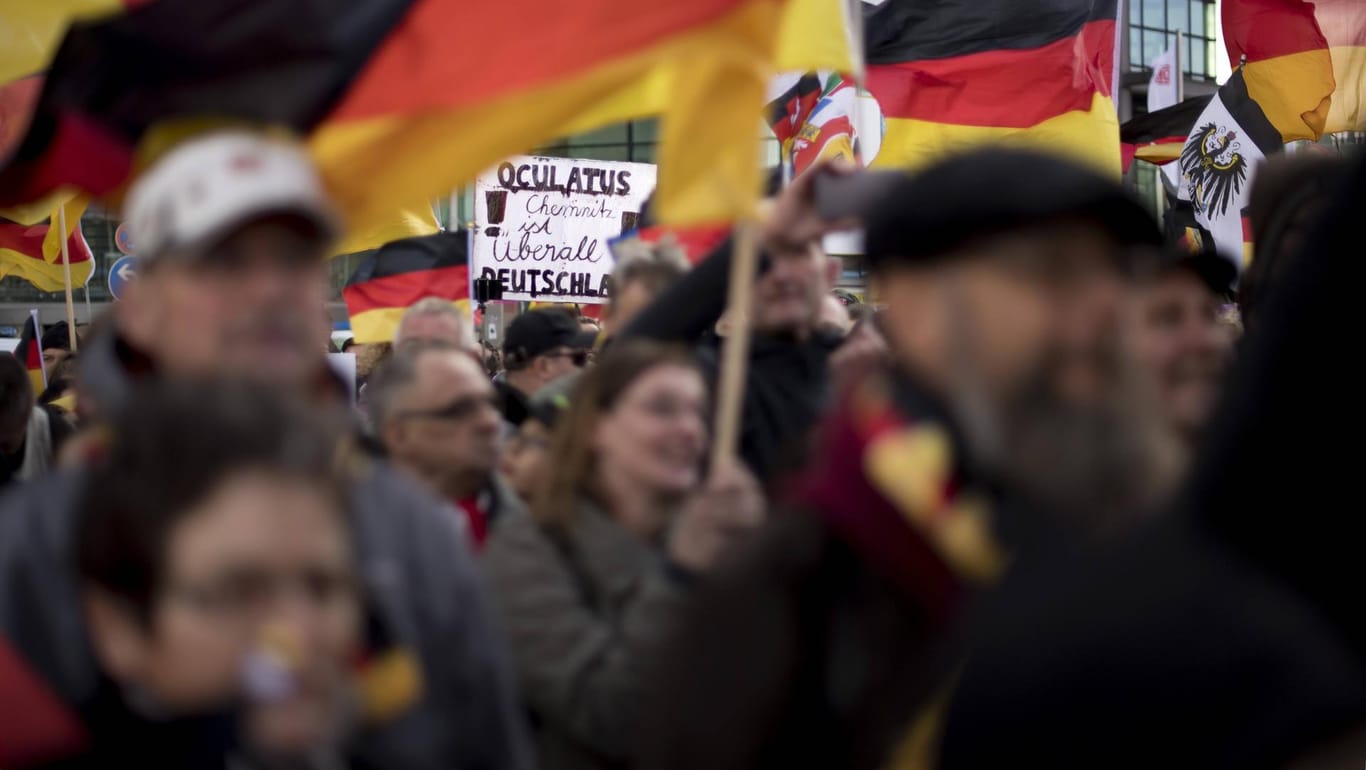 Rechte Demo Anfang Oktober in Berlin: Das Berliner Verwaltungsgericht hat das Verbot einer rechtspopulistischen Demonstration am 9. November aufgehoben.