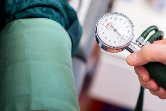 Millionen Todesfälle gehen jedes Jahr auf nur vier weitgehend vermeidbare Faktoren zurück.