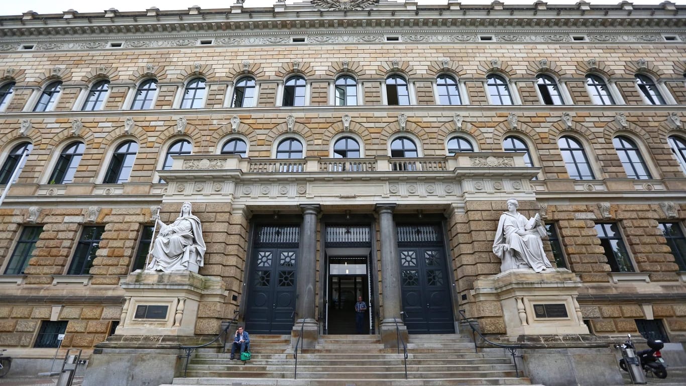 Landgericht Dresden: Der Prozess wird bis zum 16. November ausgesetzt.
