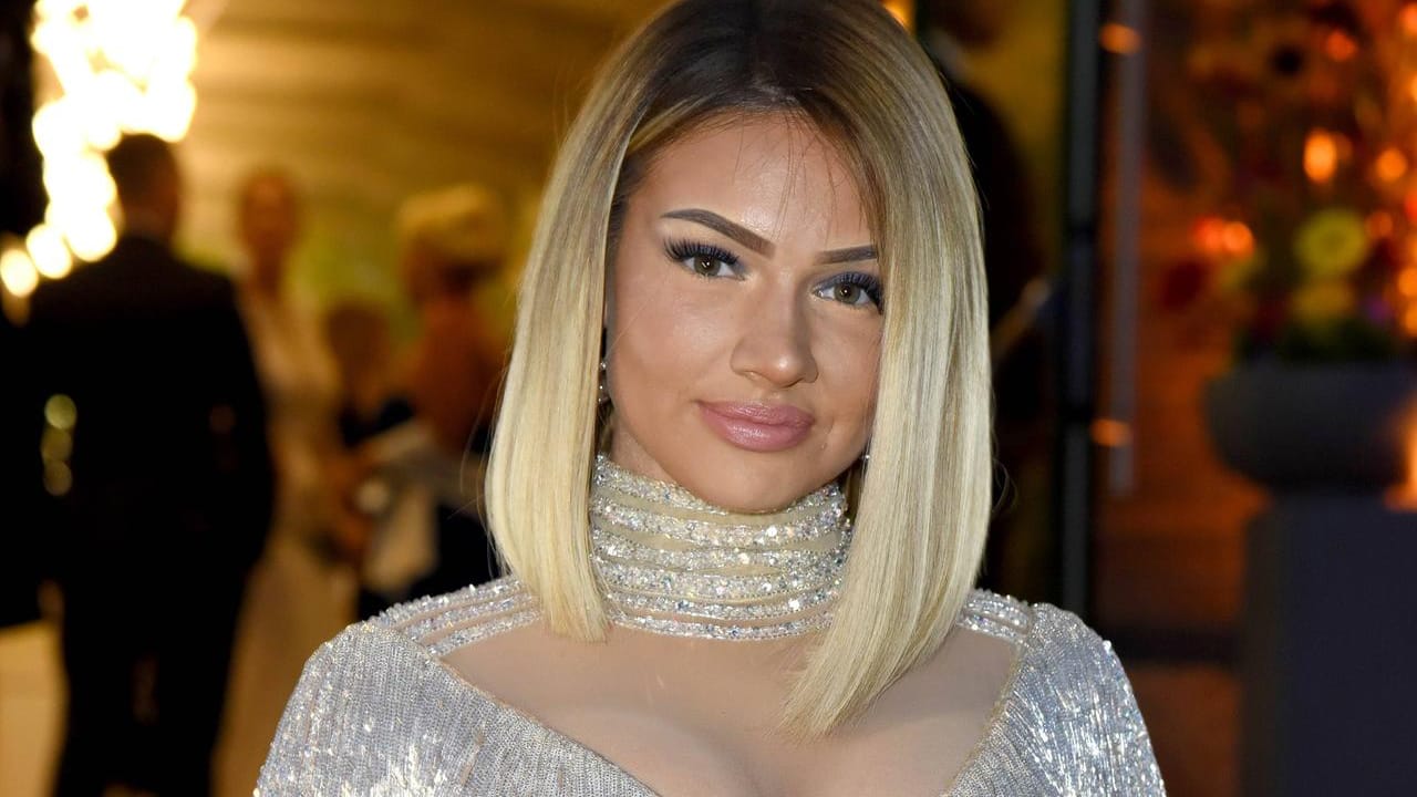 Shirin David: Sie ist halb Litauerin halb Iranerin und wurde durch Youtube bekannt.