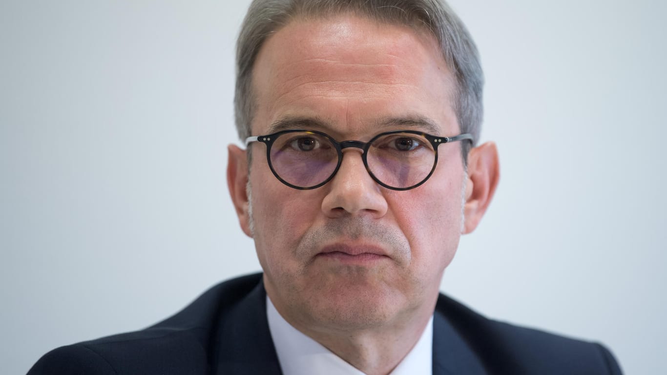Thüringens Innenminister Georg Maier (SPD) fordert die Parteispitze zum Rücktritt auf.
