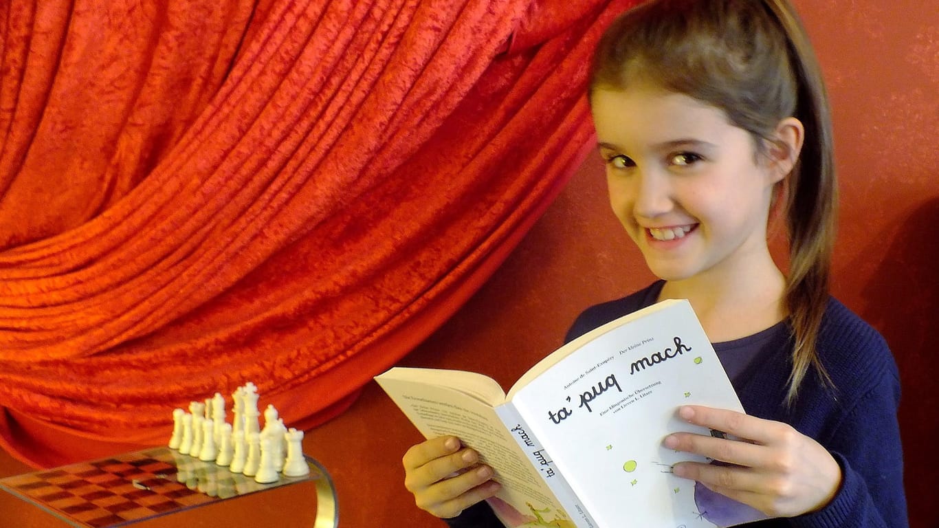 Aurélie Litaer: Die Siebenjährige lernt die Sprache Klingonisch.