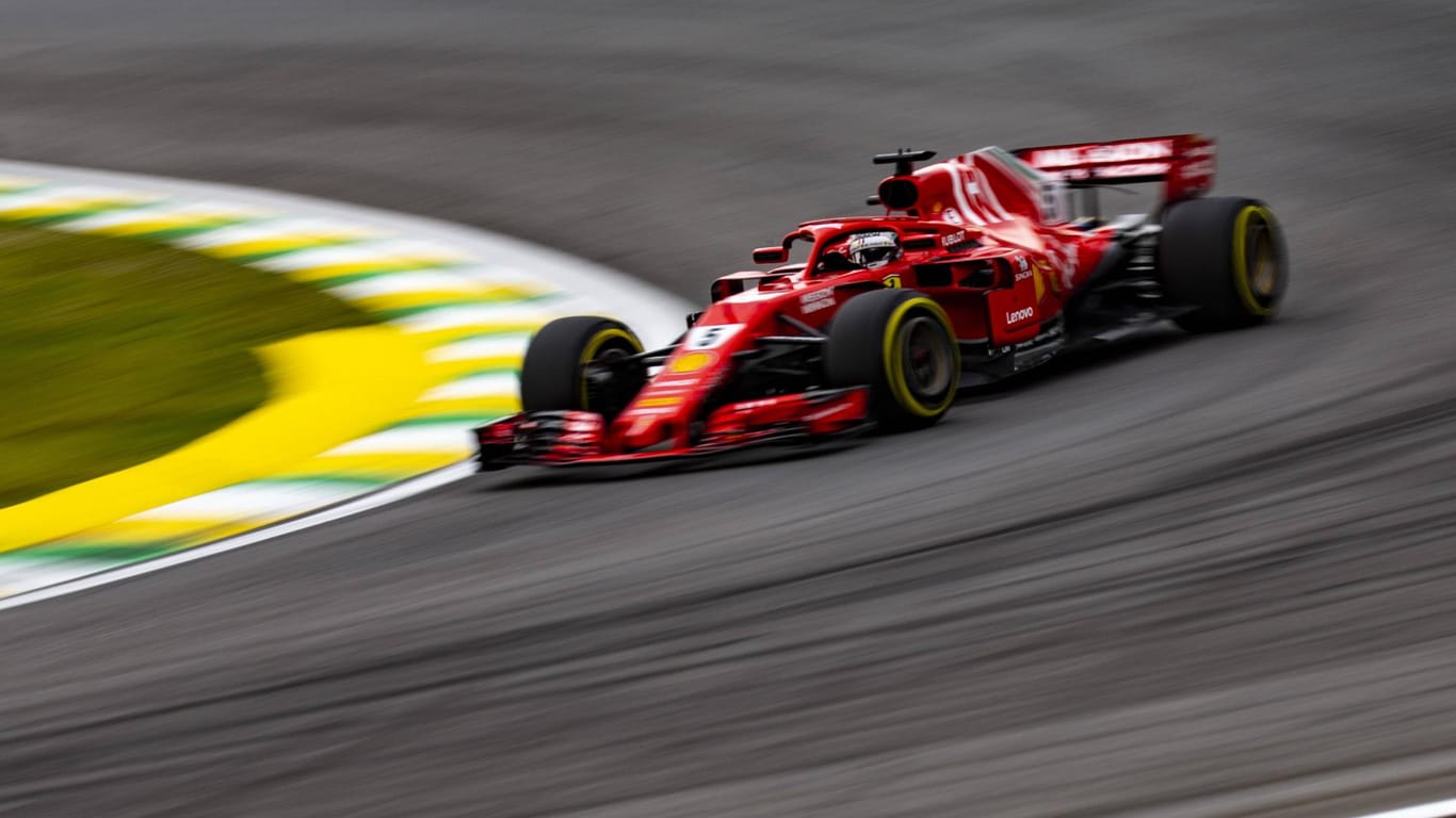Sebastian Vettel startet beim Grand Prix von Brasilien von Platz zwei.