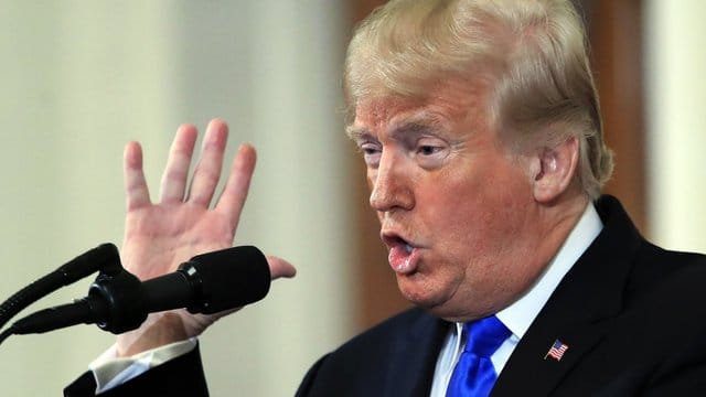 Donald Trump, US-Präsident, spricht während einer Pressekonferenz im Ostsaal des Weißen Hauses. Donald Trump, US-Präsident, spricht während einer Pressekonferenz im Ostsaal des Weißen Hauses.