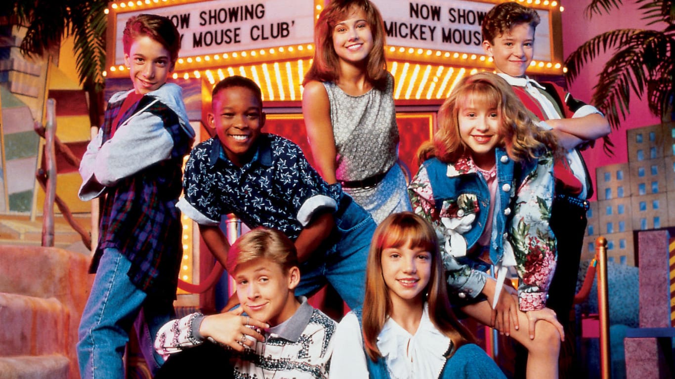 Die kleinen Stars des "Mickey Mouse Club": (v.l.) T.J. Fantini, Tate Lynche, Ryan Gosling, Nikki DeLoach, Britney Spears, Christina Aguilera und Justin Timberlake.