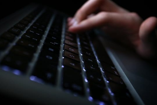 Mit Hilfe sogenannter Generalschlüssel für verschiedene Plattformen soll das Leben für Internetnutzer einfacher werden.