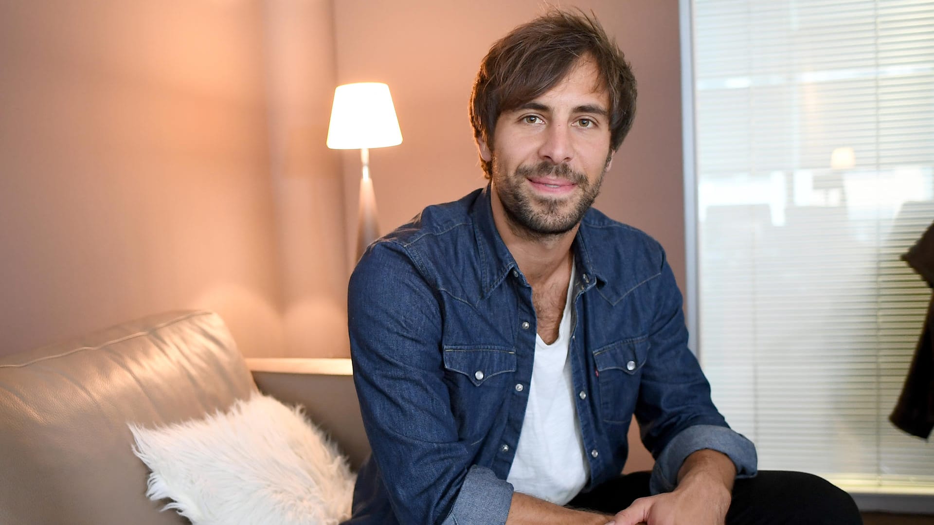 Max Giesinger: Der ehemalige "The Voice of Germany"-Gewinner kennt das Gefühl gemobbt zu werden.