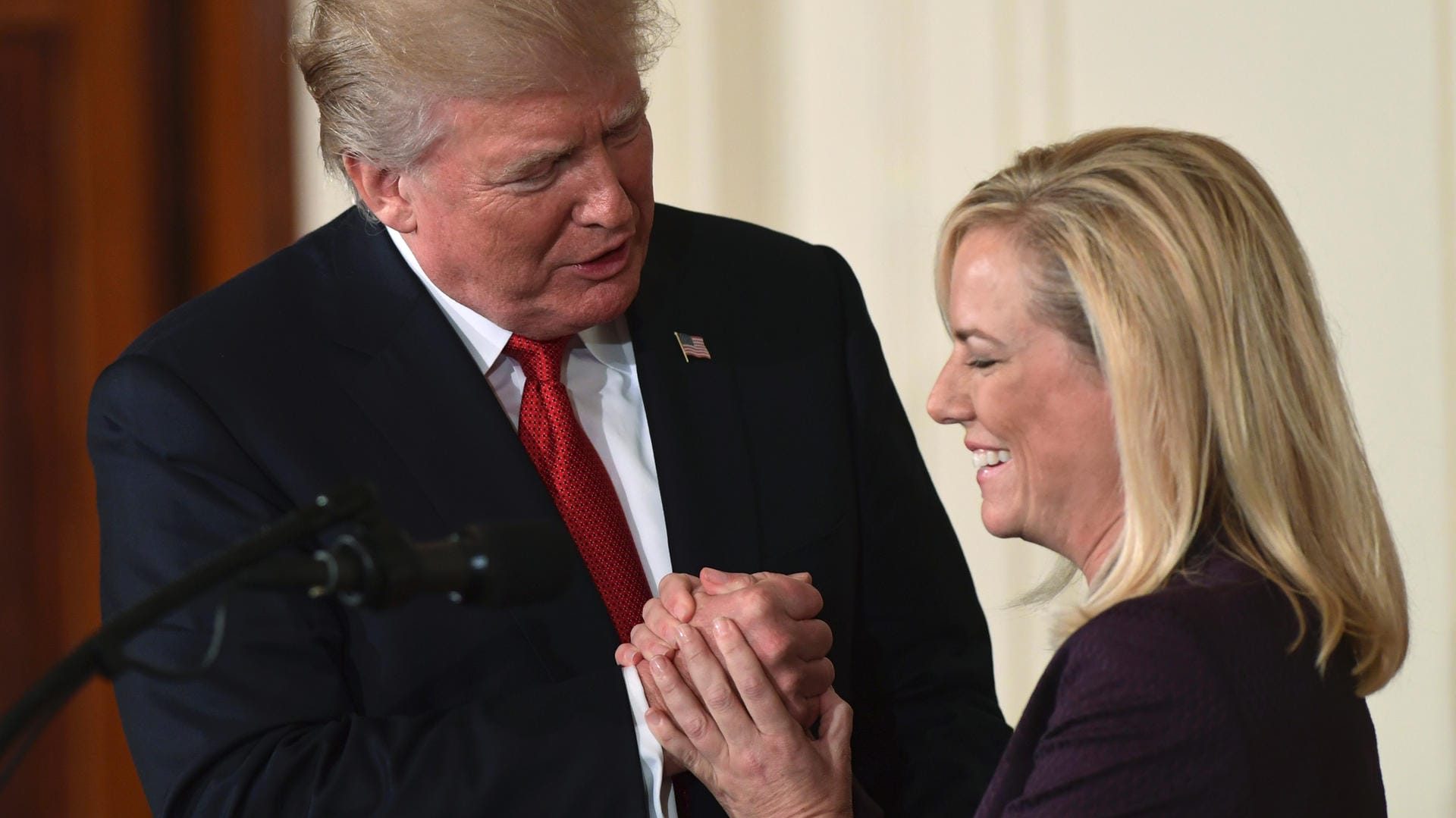 Donald Trump mit Kirstjen Nielsen: Die Heimatschutzministerin steht vor dem Abgang.