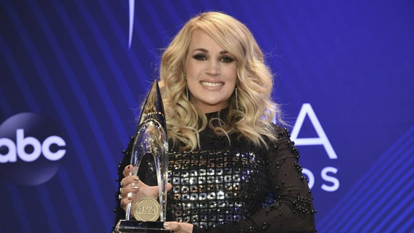 Carrie Underwood wurde bei der Verleihung der CMA Awards als "Sängerin des Jahres" ausgezeichnet.