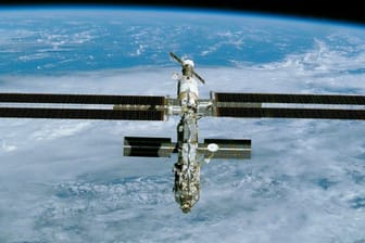 Die Internationale Raumstation ISS, aufgenommen von dem US-Shuttle Endeavour aus.