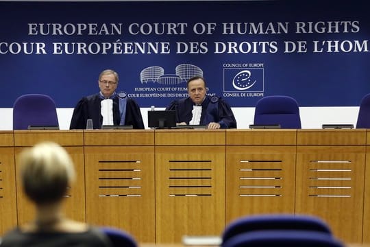 Der Europäische Gerichtshof hat Russland wegen mehrerer Festnahmen des Kremlkritikers Alexej Nawalny verurteilt.