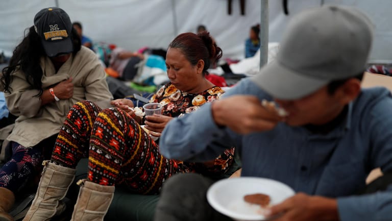 Das lange Warten: Migranten aus Mittelamerika in einer provisorischen Unterkunft in Tijuana.
