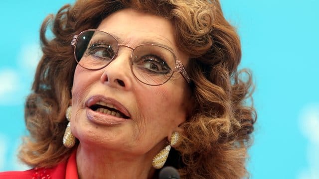 Die italienische Filmschauspielerin Sophia Loren liebt Pizza.