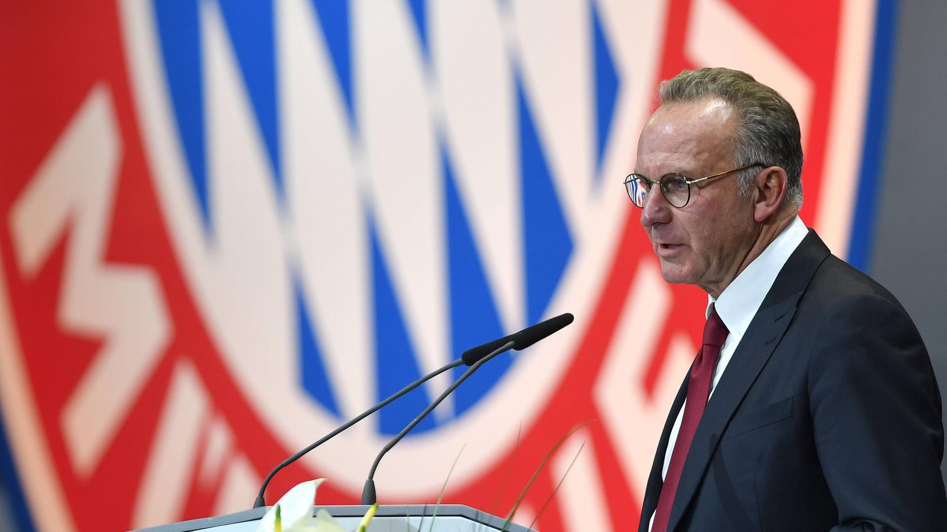 Wieder ein Umsatzrekord für den FC Bayern: Der Vorstandsvorsitzende Karl-Heinz Rummenigge kann sich über ein erfolgreiches Geschäftsjahr 2017/18 freuen.