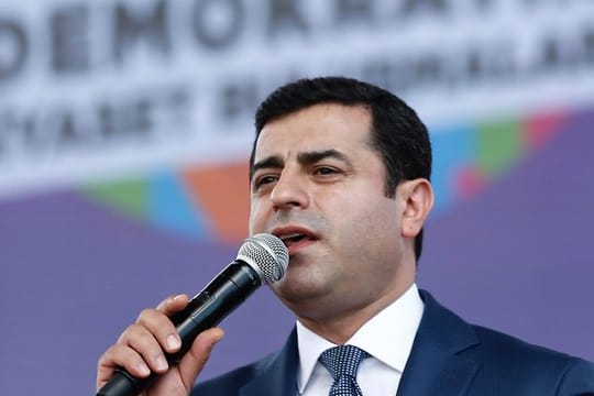 Der prokurdische Politiker und Präsidentenkandidat bei der diesjährigen Wahl in der Türkei, Selahattin Demirtas, sitzt seit November 2016 wegen Terrorvorwürfen in Untersuchungshaft.