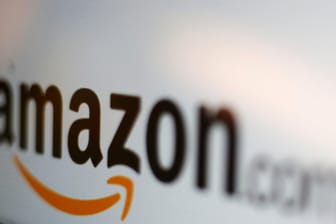 Das Amazon-Logo: Der Online-Riese hat offenbar E-Mail-Addressen und Namen von Kunden in den USA und Europa veröffentlicht.