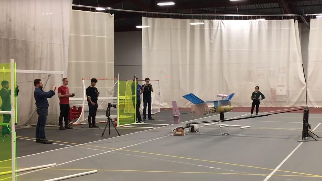 Revolution: Das erste Flugzeug mit Ionen-Antrieb - Test am MIT in Harvard.