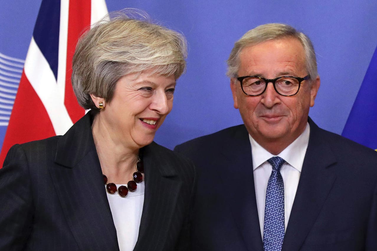 EU-Kommissionspräsident Jean-Claude Juncker und die britische Premierministerin Theresa May: Großbritannien und die EU haben sich auf eine Erklärung zu den künftigen Beziehungen geeinigt.