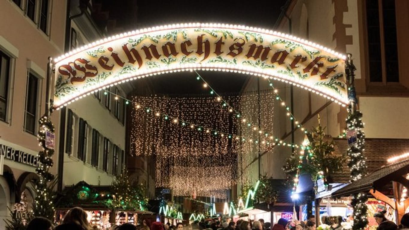 In Freiburg beginnt der Weihnachtsmarkt früh.