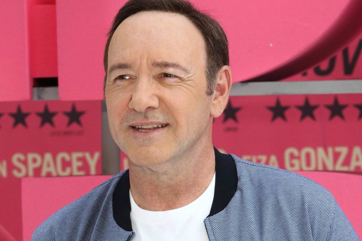 Kevin Spacey: Es gibt mal wieder ein Lebenszeichen von dem Schauspieler.