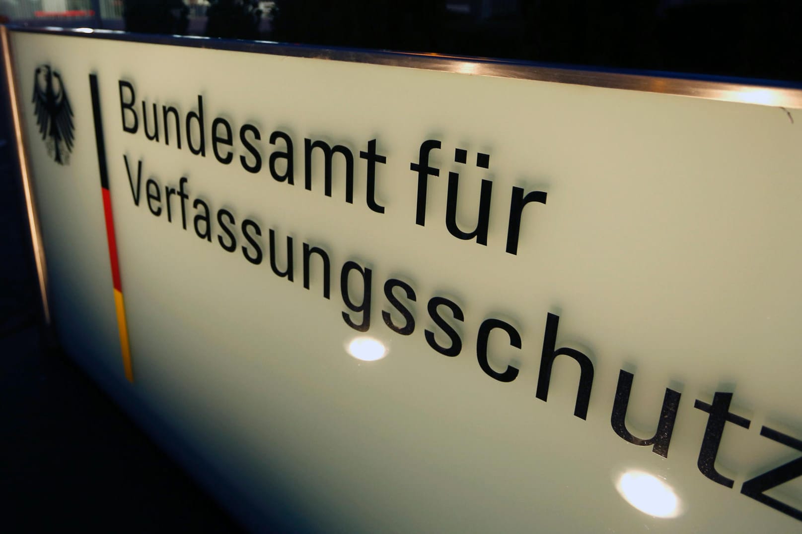Zentrale des Bundesverfassungschutzes: Hans-Christian Ströbele plädiert für die Abschaffung der Behörde.