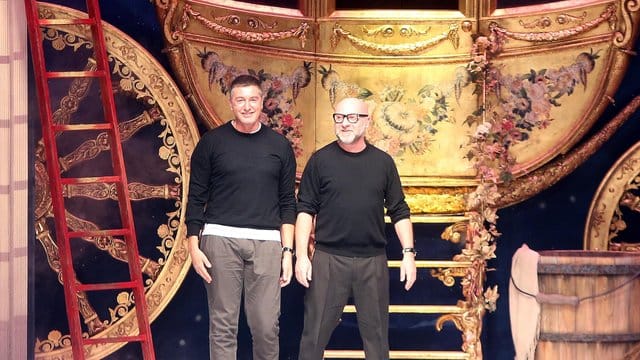 Stefano Gabbana (l) und Domenico Dolce haben auf die Rassismusvorwürfe mit einer Entschuldigung reagiert. Stefano Gabbana (l) und Domenico Dolce haben auf die Rassismusvorwürfe mit einer Entschuldigung reagiert.