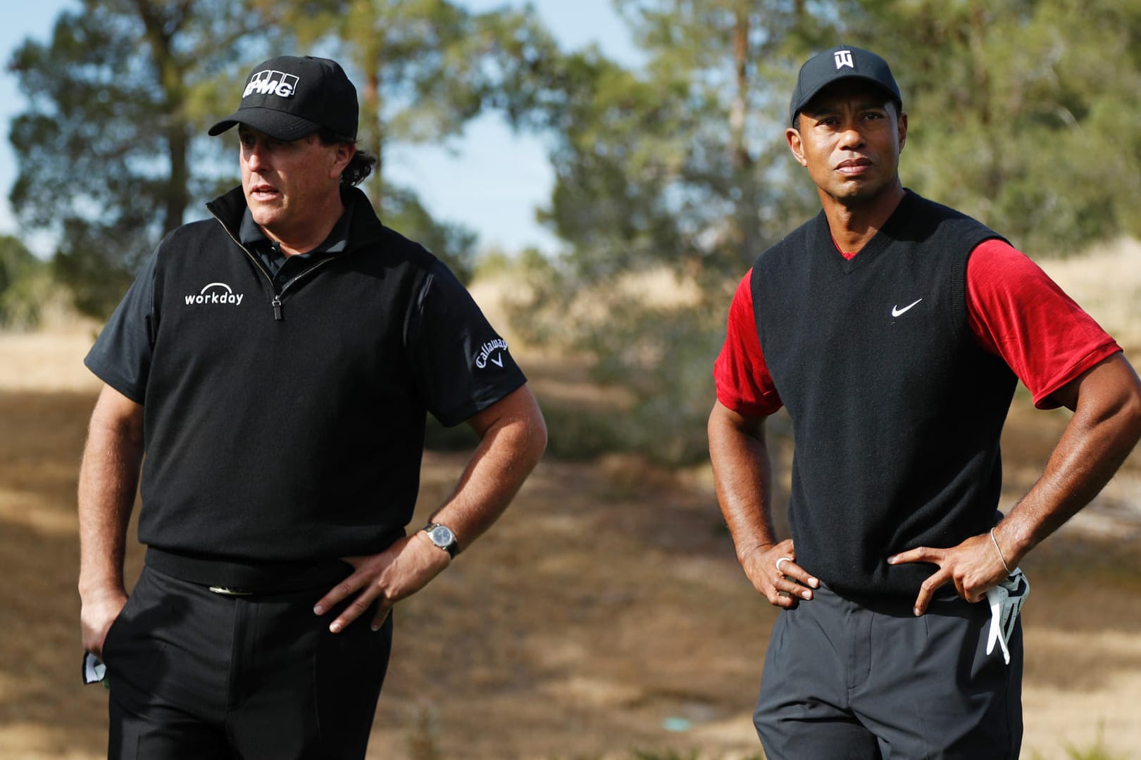 Phil Mickelson (links) und Tiger Woods auf dem Golfplatz Shadow Creek.