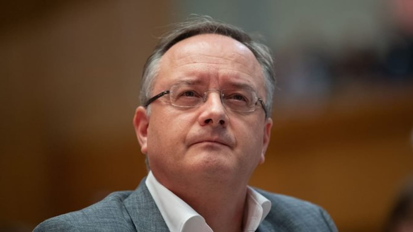 Andreas Stoch hat die Kampfabstimmung um den Vorsitz der SPD in Baden-Württemberg gewonnen.
