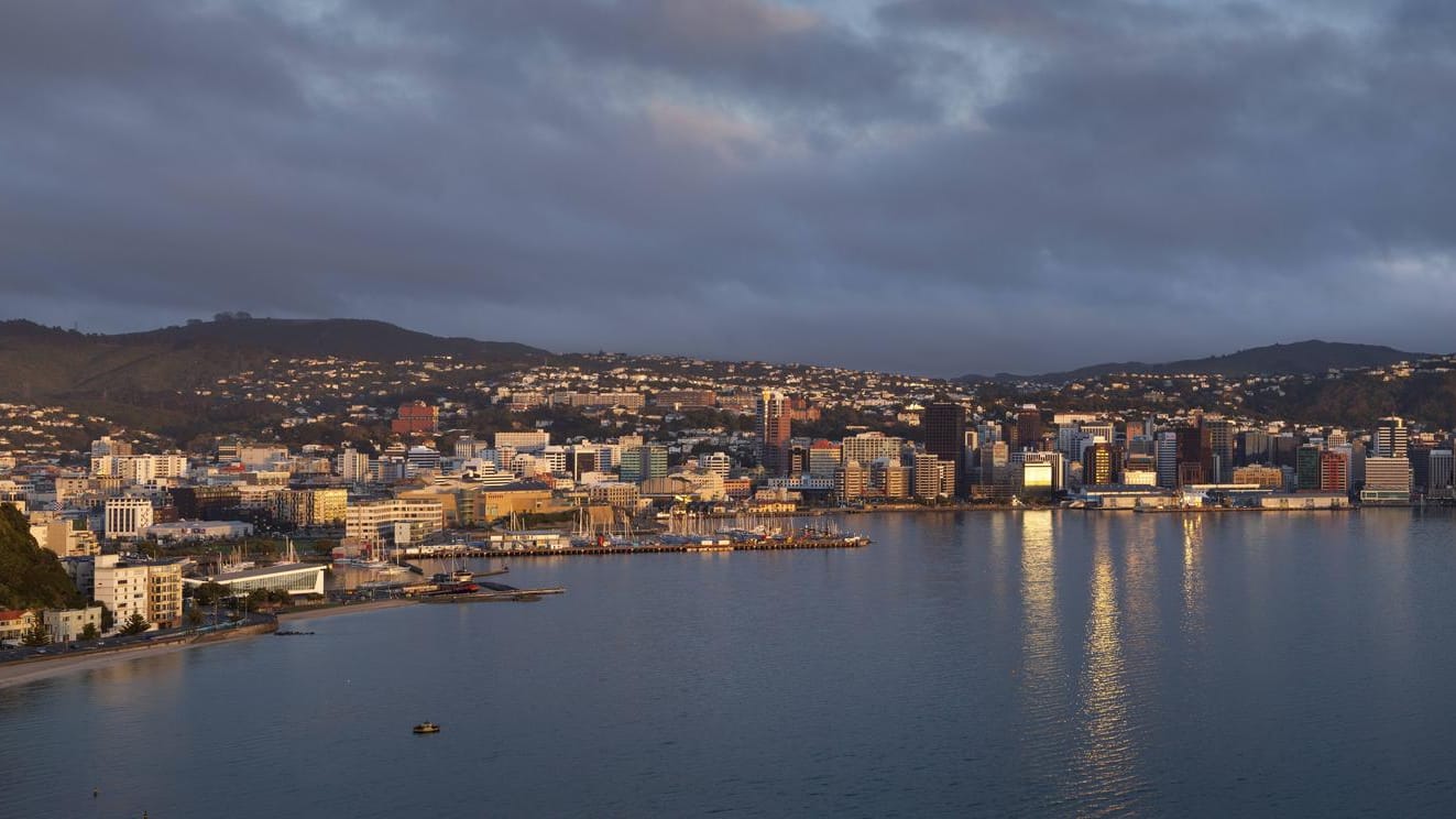 Panoramaansicht der neuseeländischen Hauptstadt Wellington: Erdbeben stellen in Neuseeland keine Seltenheit dar. Panoramaansicht der neuseeländischen Hauptstadt Wellington: Erdbeben stellen in Neuseeland keine Seltenheit dar.