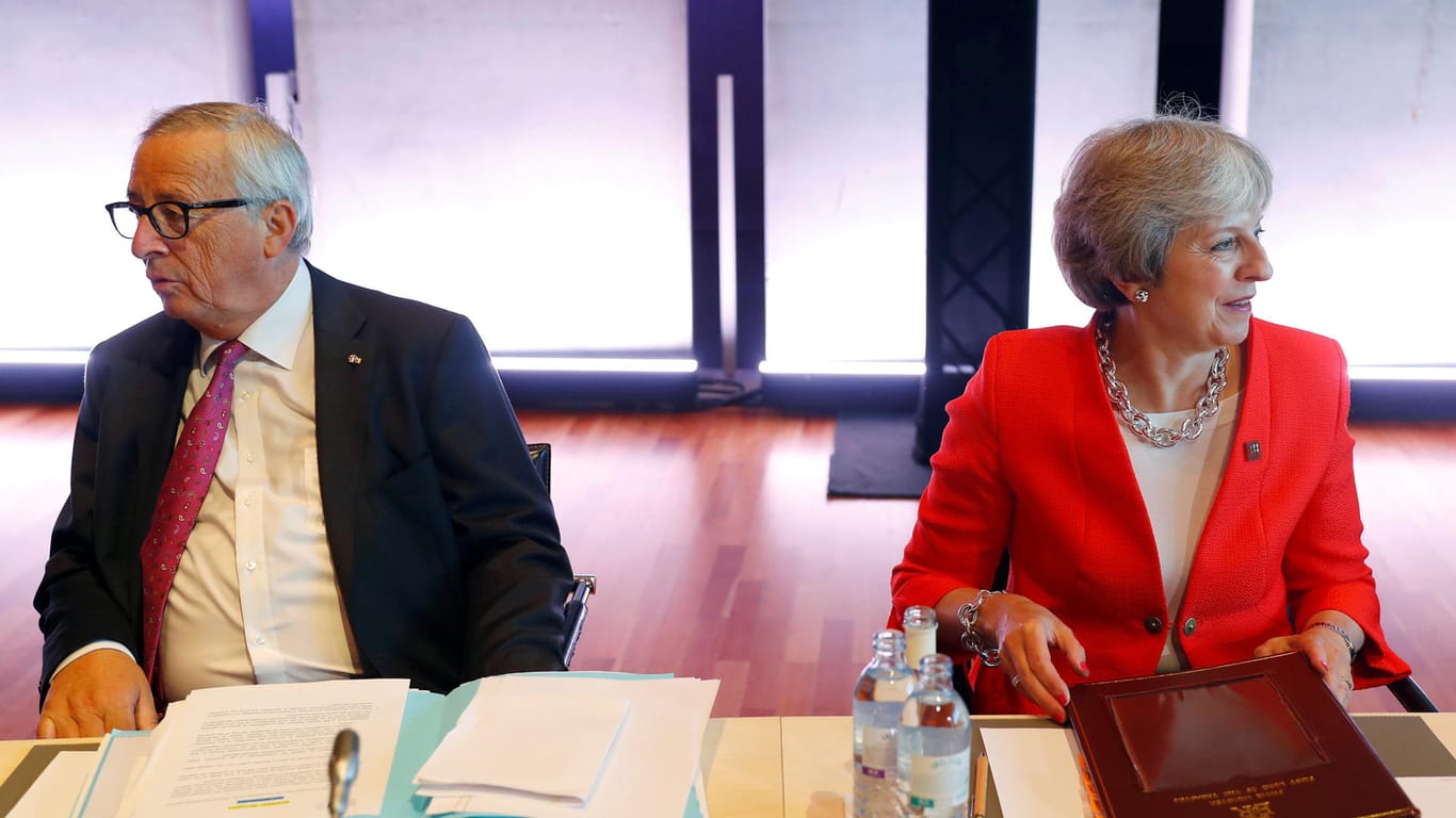 EU-Kommissionspräsident Jean-Claude Juncker und die britische Premierministerin Theresa May: Der Sondergipfel der EU kann stattfinden – dort soll über das Brexit-Abkommen entschieden werden.
