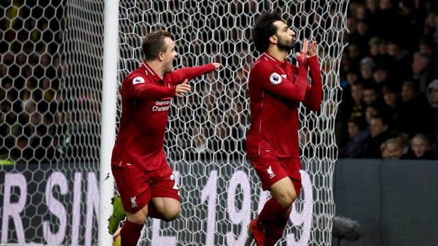 Mohamed Salah (r) erzielte sein siebtes Saisontor.