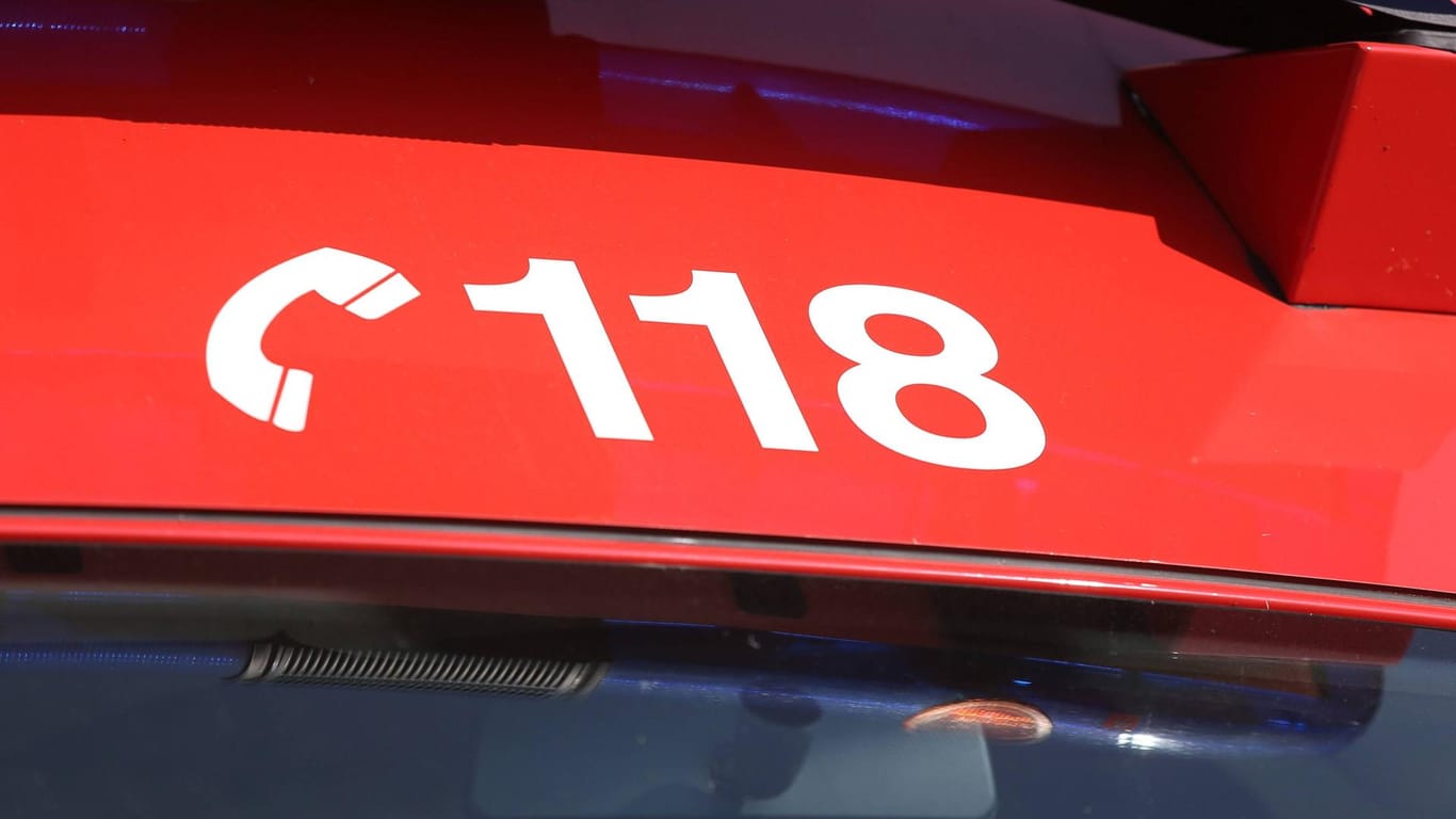 Schweizer Feuerwehr: 20 Menschen hielten sich während des Brandes im Haus auf. (Symbolbild)